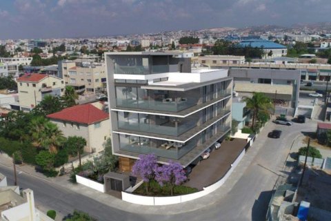 3 bedrooms Apartment in Limassol, Cyprus No. 106418 6