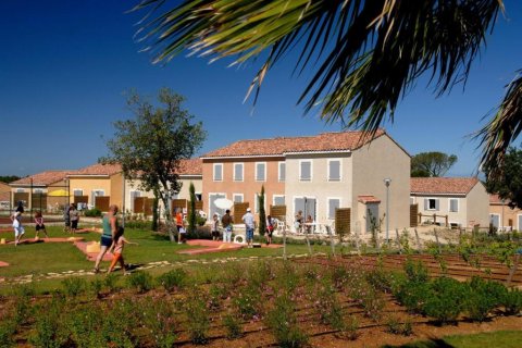 2 bedrooms House in Calvisson, France No. 69439 16