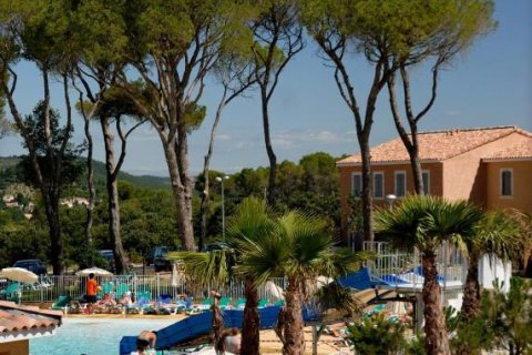 2 bedrooms House in Calvisson, France No. 69439 20