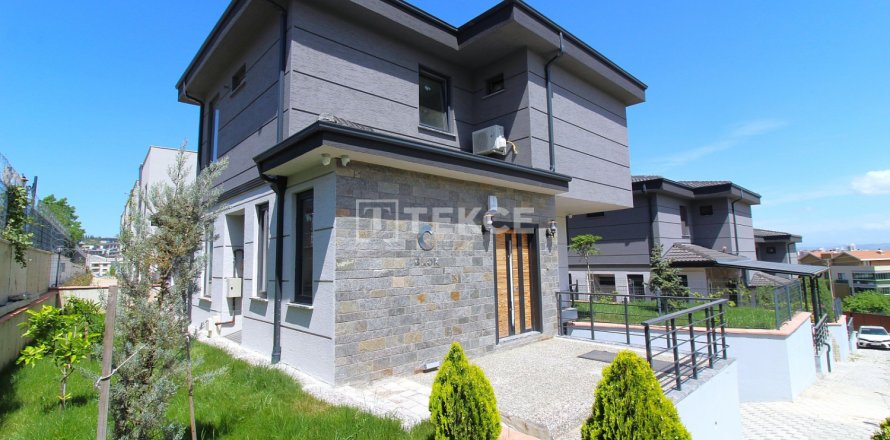 4 bedrooms Villa in Bursa, Turkey No. 21428