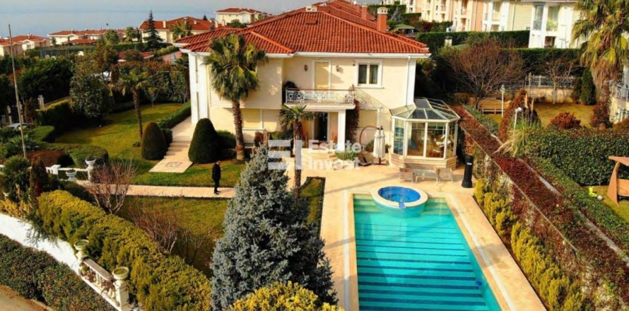 6 chambres Villa à Istanbul, Turkey No. 114813