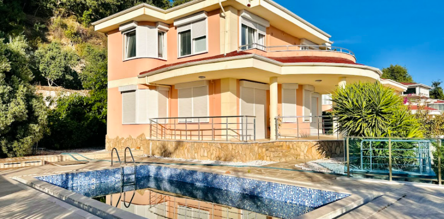 4 rooms Villa in Kestel, Turkey No. 21619