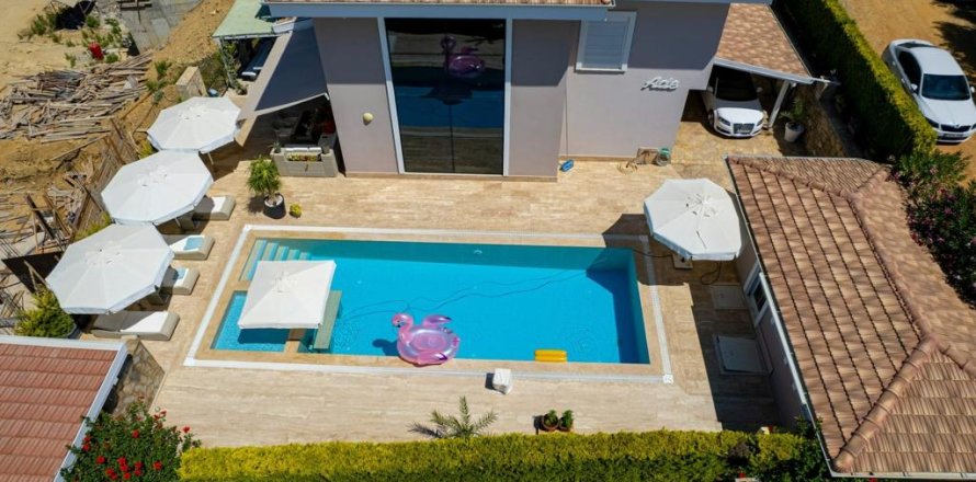 4 habitaciones Villa en Avsallar, Turkey No. 20946