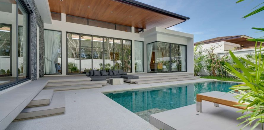 3 bedrooms Villa in Layan Beach, Thailand No. 1166