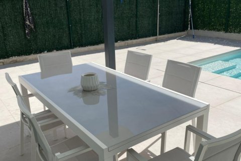 139m² Villa à Long Dinh, Vietnam No. 27693 20