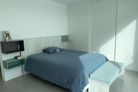 139m² Villa à Long Dinh, Vietnam No. 27693 18