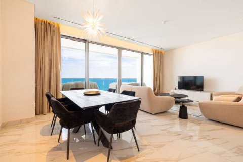 3 bedrooms Apartment in Limassol, Cyprus No. 103774 6