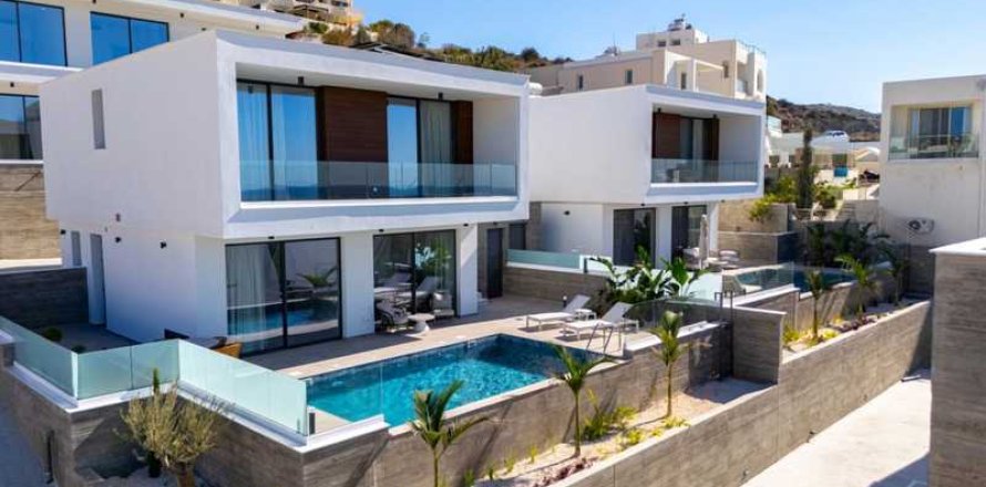 3 dormitorios House en Chloraka, Cyprus No. 74153