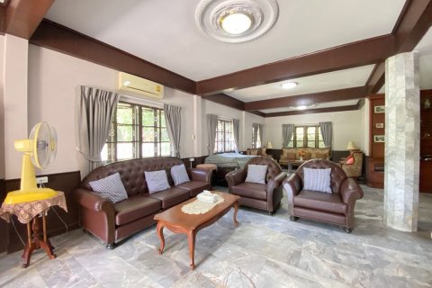 4 bedrooms House in Chiang Mai, Thailand No. 98182 4