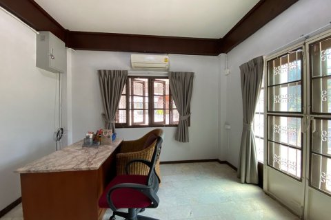 4 bedrooms House in Chiang Mai, Thailand No. 98182 8