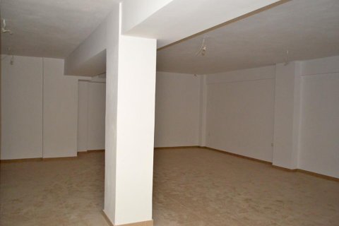 172m² Commercial property in Glyfada, Greece No. 60268 7