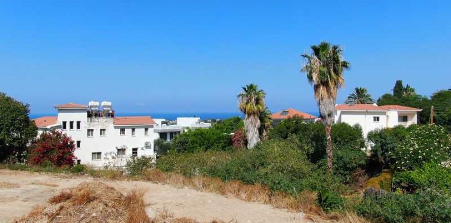 3 bedrooms House in Chloraka, Cyprus No. 70664