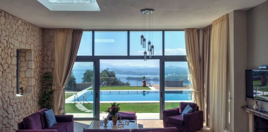7 rooms Villa in Corfu, Greece No. 60553