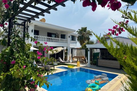 6 rooms Villa in Turkler, Turkey No. 110186