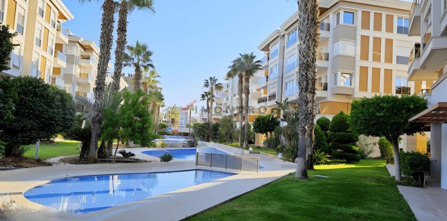 4 bedrooms Apartment in Konyaalti, Turkey No. 121019