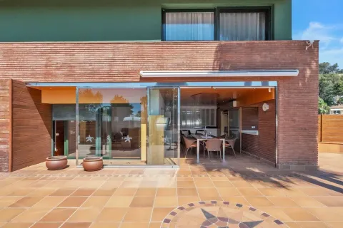 4 bedrooms House in Blanes, Spain No. 125582