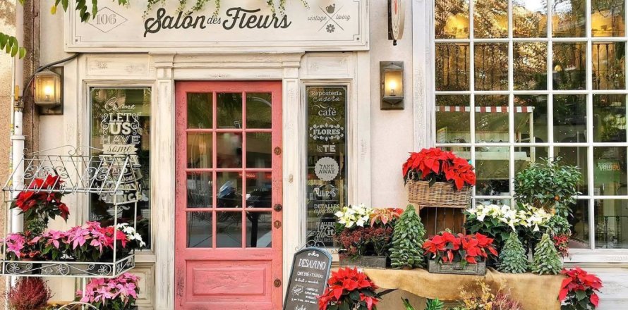 300m² Commercial property en L'Eixample, Spain No. 122497