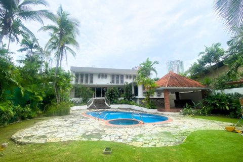 4 bedrooms House in Panama City, Panama No. 110159 14