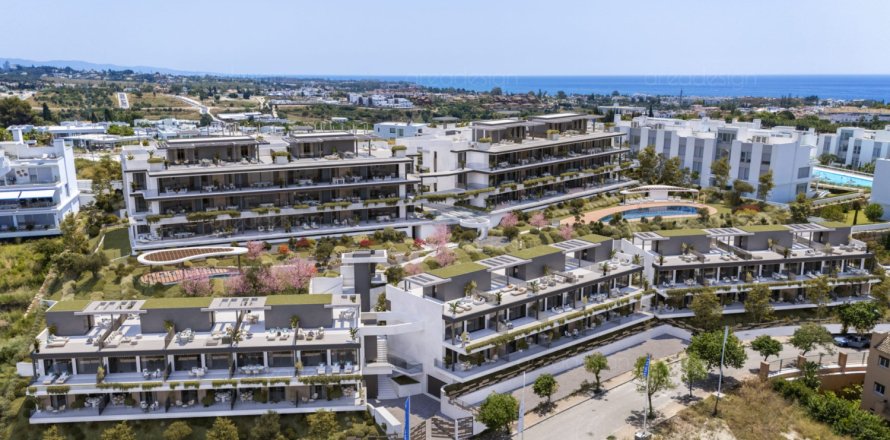 3 bedrooms Apartment in Estepona, Spain No. 112447