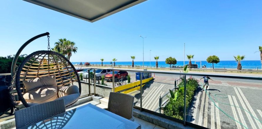 3 rooms Appartement à Mahmutlar, Turkey No. 21897