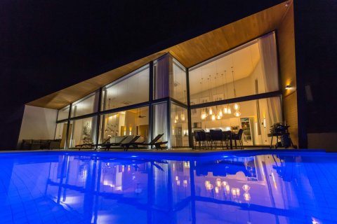 5 bedrooms Villa in Ko Samui, Thailand No. 254 10