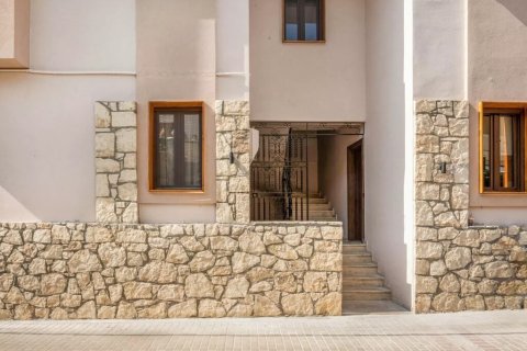 8 rooms Hotel in Hersonissos, Greece No. 55955 2