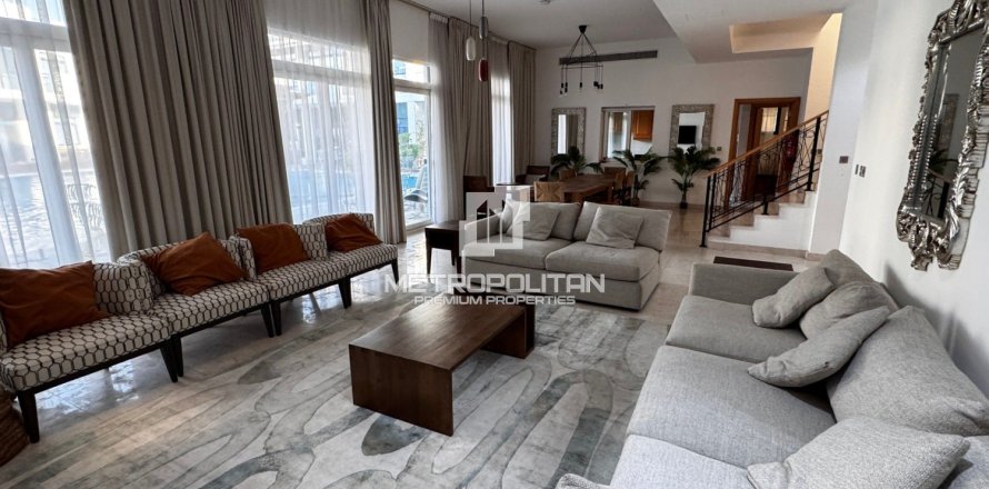 4 chambres Villa à Hoang Van Thu, Vietnam No. 94218