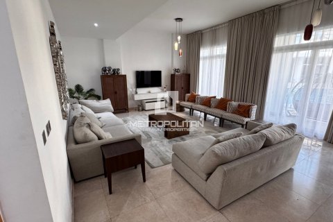 4 chambres Villa à Hoang Van Thu, Vietnam No. 94218 17