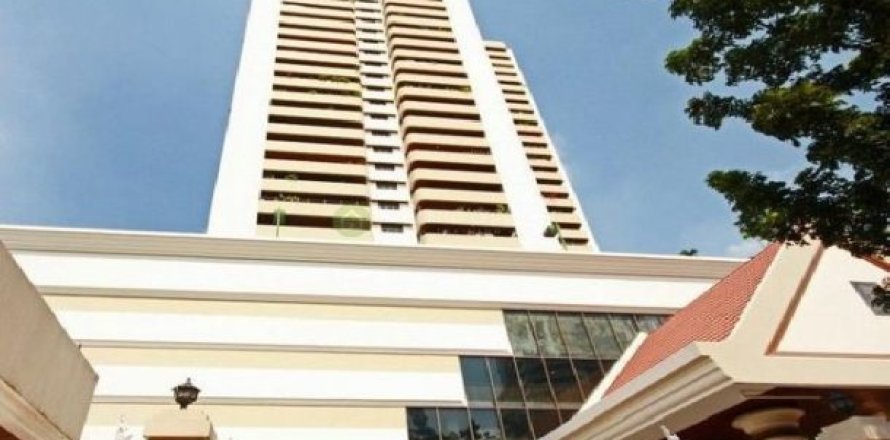 3 bedrooms Apartment in Bangkok, Thailand No. 96858