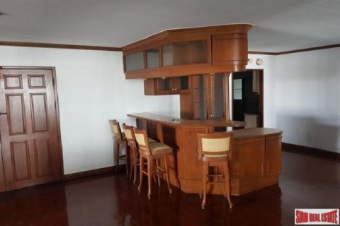 3 bedrooms Apartment in Bangkok, Thailand No. 96858 6