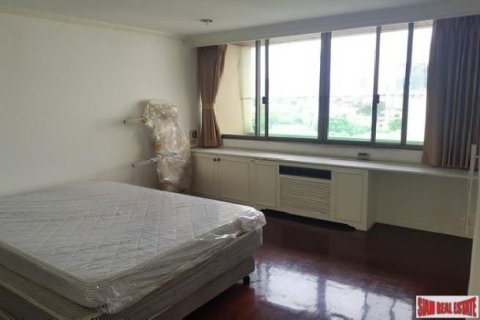 3 bedrooms Apartment in Bangkok, Thailand No. 96858 7