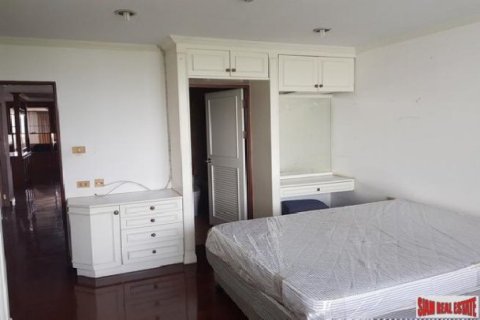 3 bedrooms Apartment in Bangkok, Thailand No. 96858 8