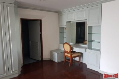 3 bedrooms Apartment in Bangkok, Thailand No. 96858 12