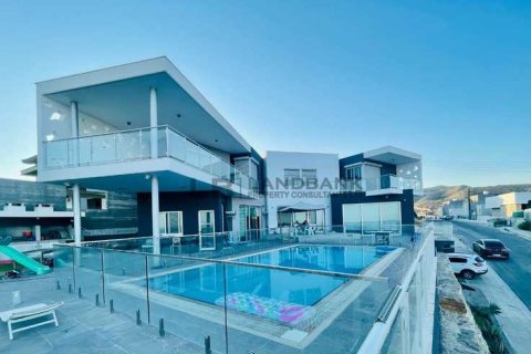 5 chambres Villa à Agios Athanasios, Cyprus No. 63208 1