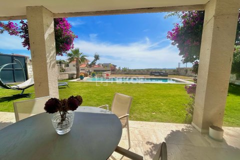 6 bedrooms Villa in Bich Dong, Vietnam No. 75896 21