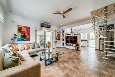 4 bedrooms Bungalow in Ayia Napa, Cyprus No. 82956 2