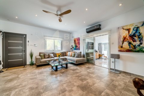 4 bedrooms Bungalow in Ayia Napa, Cyprus No. 82956 4