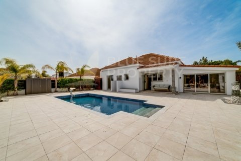 4 bedrooms Bungalow in Ayia Napa, Cyprus No. 82956 1