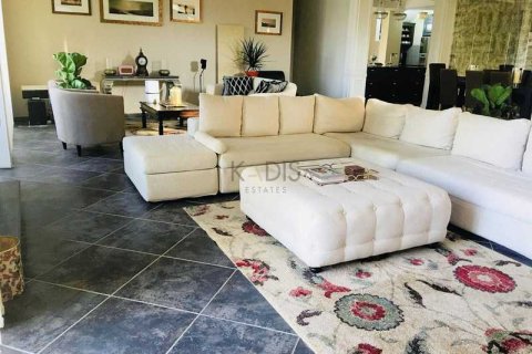 4 bedrooms Villa in Paramali, Cyprus No. 70733 2