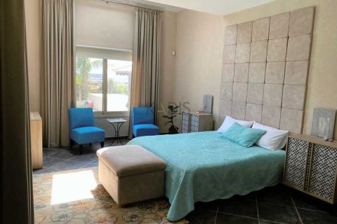 4 bedrooms Villa in Paramali, Cyprus No. 70733 8