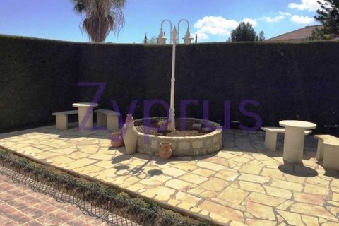 4 bedrooms House in Erimi, Cyprus No. 100729 2
