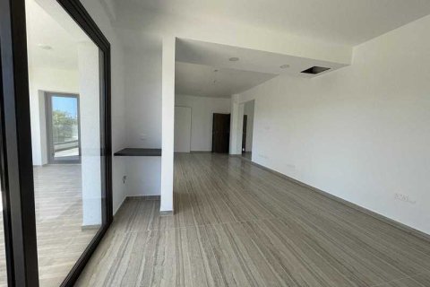 3 bedrooms Apartment in Germasogeia, Cyprus No. 43532 4