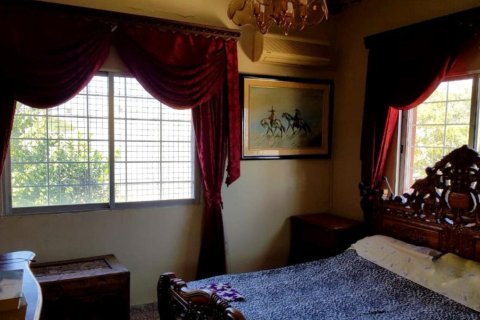 2 bedrooms Villa in Limassol, Cyprus No. 106126 4