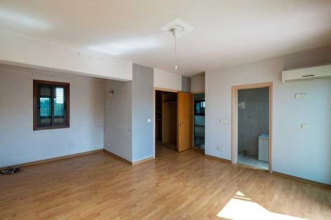 Дом с 3 спальнями в Строволос, Кипр №78640 5