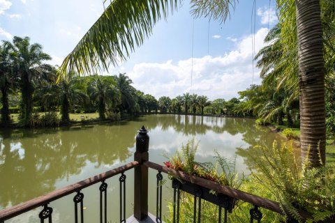 5 bedrooms House in Chiang Mai, Thailand No. 97732 17