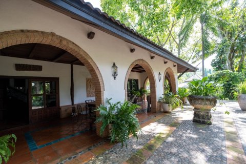 5 bedrooms House in Chiang Mai, Thailand No. 97732 16