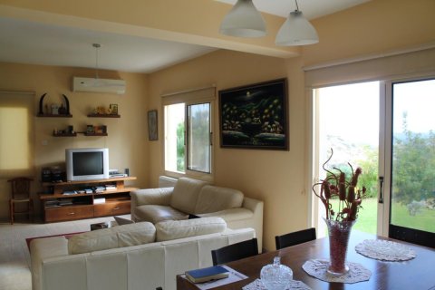 4 bedrooms Villa in Limassol, Cyprus No. 105902 12