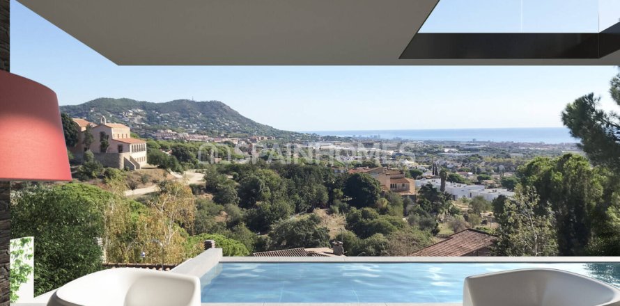 Вилла с 5 спальнями в Барселона, Испания №113128