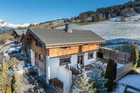 4 bedrooms House in Combloux, France No. 99540 14