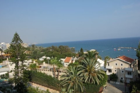2 dormitorios Apartment en Limassol, Cyprus No. 105727 10